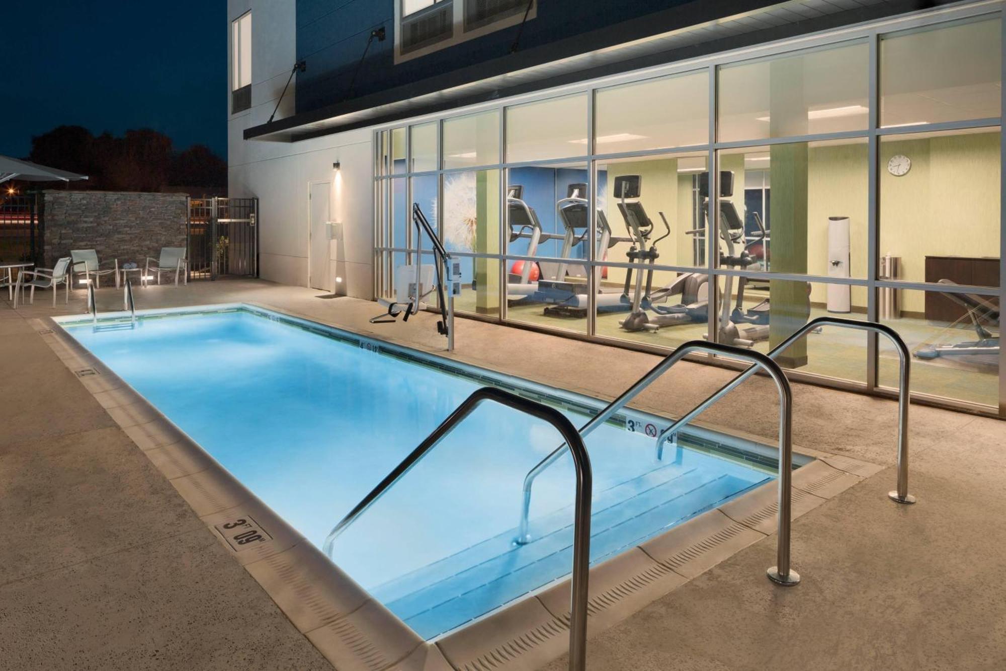 Springhill Suites By Marriott Tuscaloosa Exterior photo